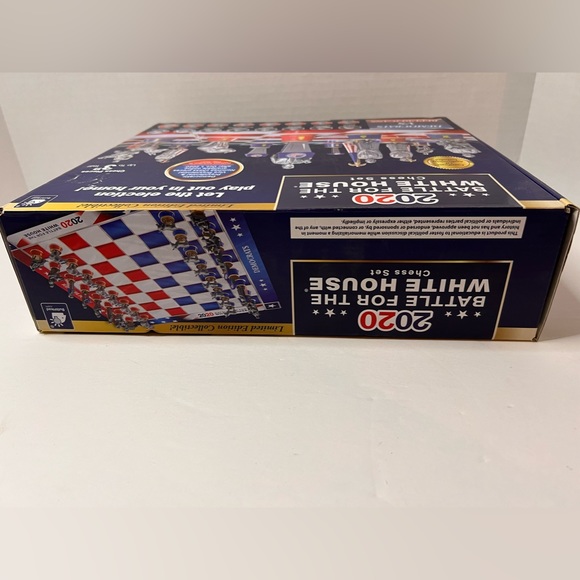 2020 Battle For The White House -Chess Set- New in Box w/Trump/Biden/Harris NIB - Picture 5 of 8